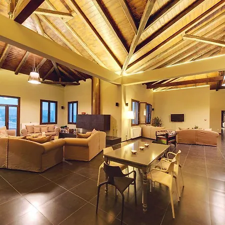 ホテル Perivoli Country & Retreat ナフプリオ